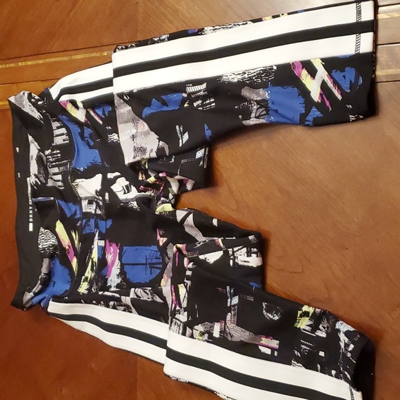 DKNY SPORT Capri Workout Pant Multicolored Side Racing Stripe Size M - Picture 2 of 5